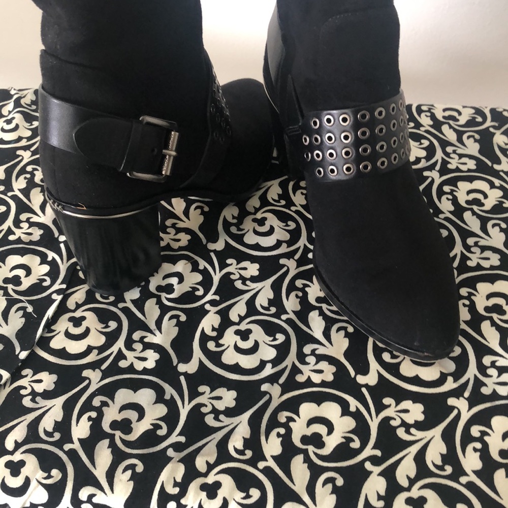 Michael Kors black Brody Suede Boots with box. - Picture 8 of 11